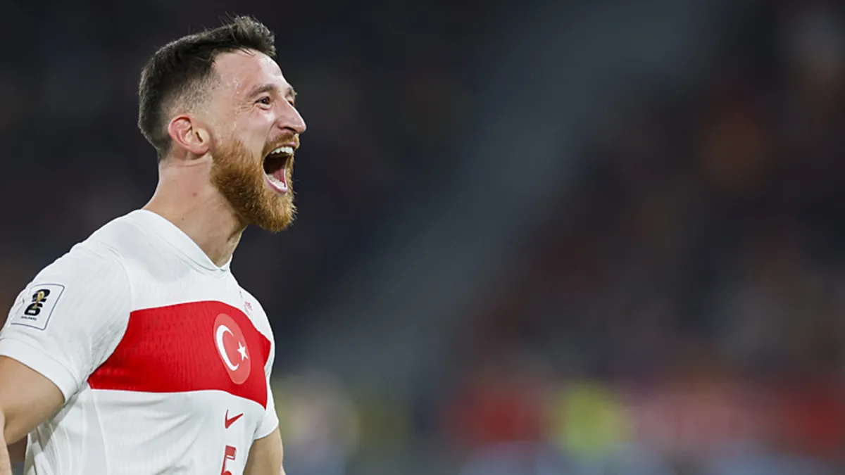 Salih Özcan: Herhalde bütün ülkeler bizden çekinir Salih Özcan: Herhalde bütün ülkeler bizden çekinir