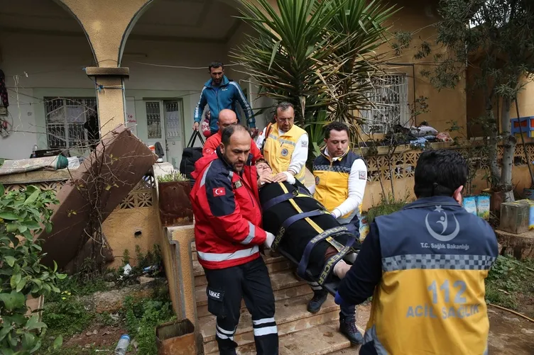 Teröristlerin vurduğu sivillerin imdadına Mehmetçik koştu