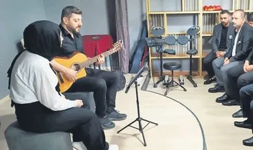 Şehit Aybüke öğretmen için Batman’da anma #batman