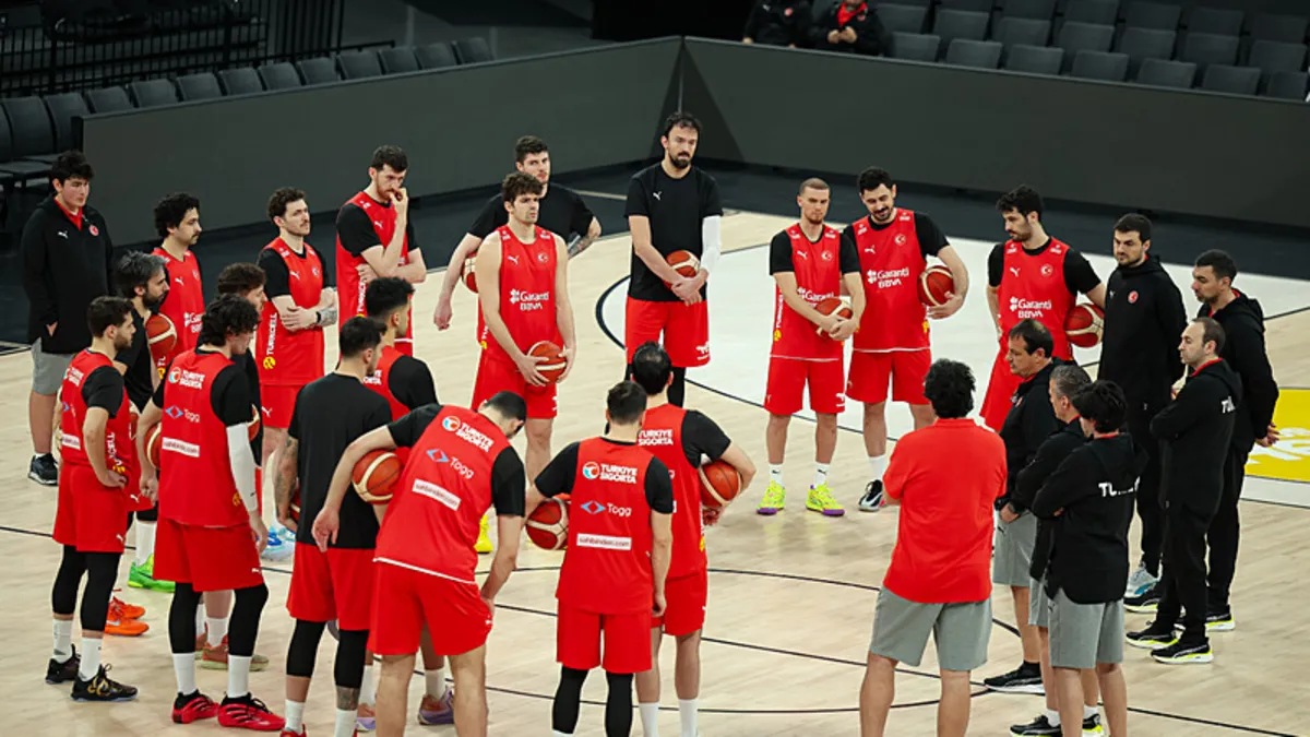 A Milli Erkek Basketbol Takımı, Sırbistan maçı hazırlıklarına başladı A Milli Erkek Basketbol Takımı, Sırbistan maçı hazırlıklarına başladı