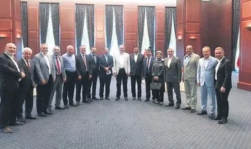 Özhaseki, eski belediye başkanlarıyla bir araya geldi