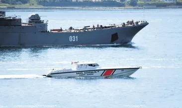 Rus savaş gemisi Boğaz’dan geçti