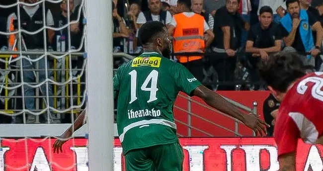 Ihenacho, Bursaspor’u taşımaya devam ediyor!