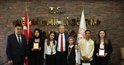 Ağrı Milli Eğitim Müdürü Kökrek, TÜBİTAK şampiyonu olan YBO öğrencilerini ağırladı