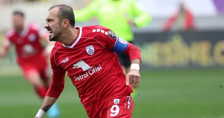 Ahmet İlhan Özek: Güçlü bir takım olduk