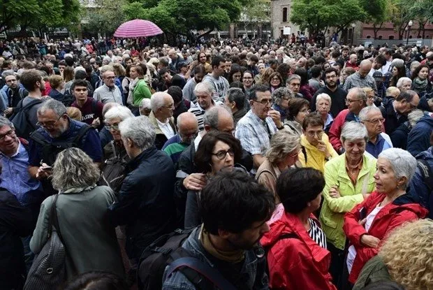 İspanya'da referandum gerginliği: Baskın düzenleniyor