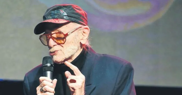 Ustaya duygu yüklü mesajlarla veda: Onu tanımayan profesör sanırdı