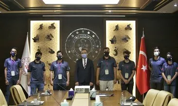 Bakan Kasapoğlu, TEKNOFEST 2020’de yarışacak Tanyeli Roket Takımı’nı kabul etti