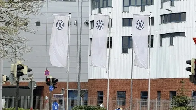 volkswagen-gelecek-planini-duyurdu-50-bin-kisi-isten-cikarilacak-1788472217798.jpeg Volkswagen 'Gelecek Planı'nı duyurdu: 50 bin çalışan işten çıkarılacak!