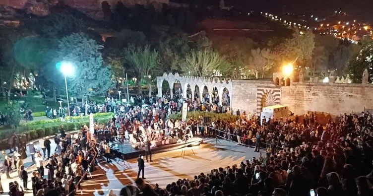 Şanlıurfa’da Kadir Gecesi’nde vatandaşlar camilere akın etti
