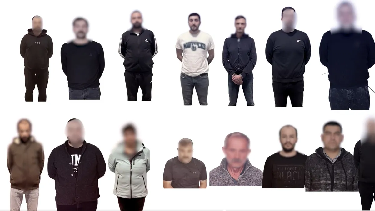 Bakan Yerlikaya duyurdu: Kırmızı bültenle aranan 15 suçlu Türkiye’ye getirildi! Kaçacak yerleri yok… Bakan Yerlikaya duyurdu: Kırmızı bültenle aranan 15 suçlu Türkiye’ye getirildi! Kaçacak yerleri yok…