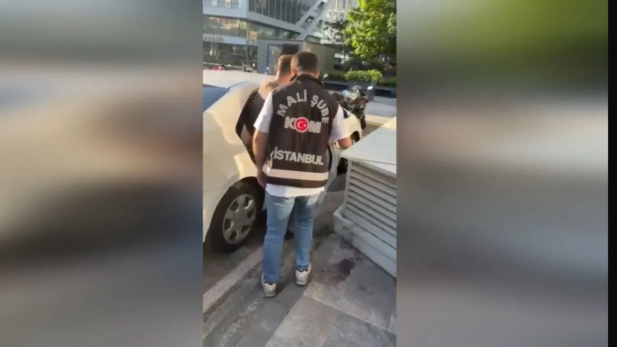 7 ilde sahte fatura operasyonu kapsamında gözaltına alınan şüphelilerin emniyete getirilmesi