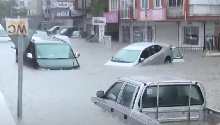 Ankara sele teslim: Ev ve iş yerlerini yine su bastı! İsyan ettiren görüntüler!