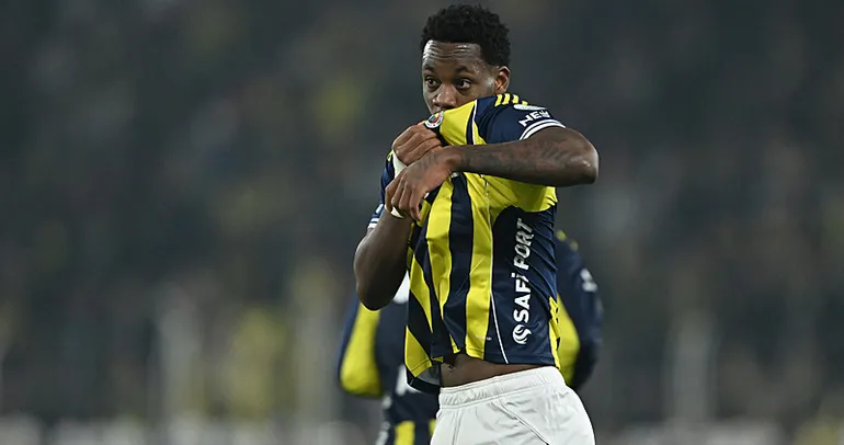 UEFA’dan Jhon Duran’ın cezasını açıkladı!