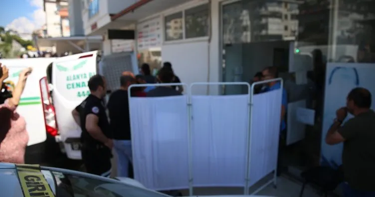 Alanya’da önce görev başındaki eşini, ardından kendisini öldürdü