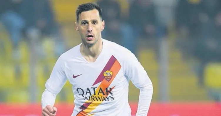 Nikola Kalinic Larin’e bağlı!