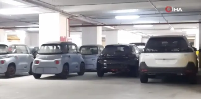 ibbnin-ispark-katli-otoparkinda-onlarca-sifir-arac-stoklandi-1695231283589.jpg