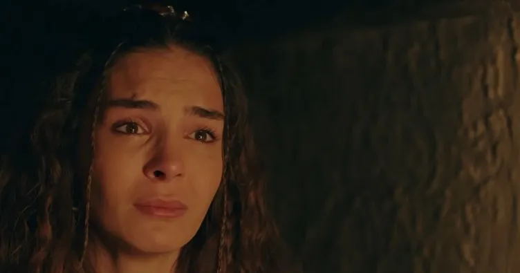 Akkız, Batuga’nın hikayesini dinlerken gözyaşlarını tutamadı! Batuga, Akkız’a saraydan kaçmanın yolunu gösterdi