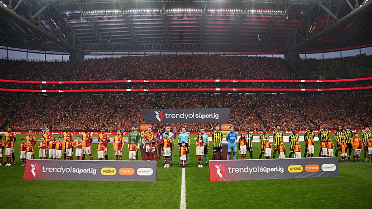 Galatasaray ve Fenerbahçe 407. Kez Karşılaşıyor
