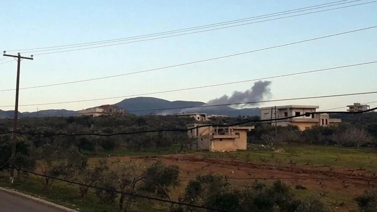 İsrail’den Suriye’de askeri tesislere hava saldırısı: 14 ölü, 43 yaralı İsrail’den Suriye’de askeri tesislere hava saldırısı: 14 ölü, 43 yaralı