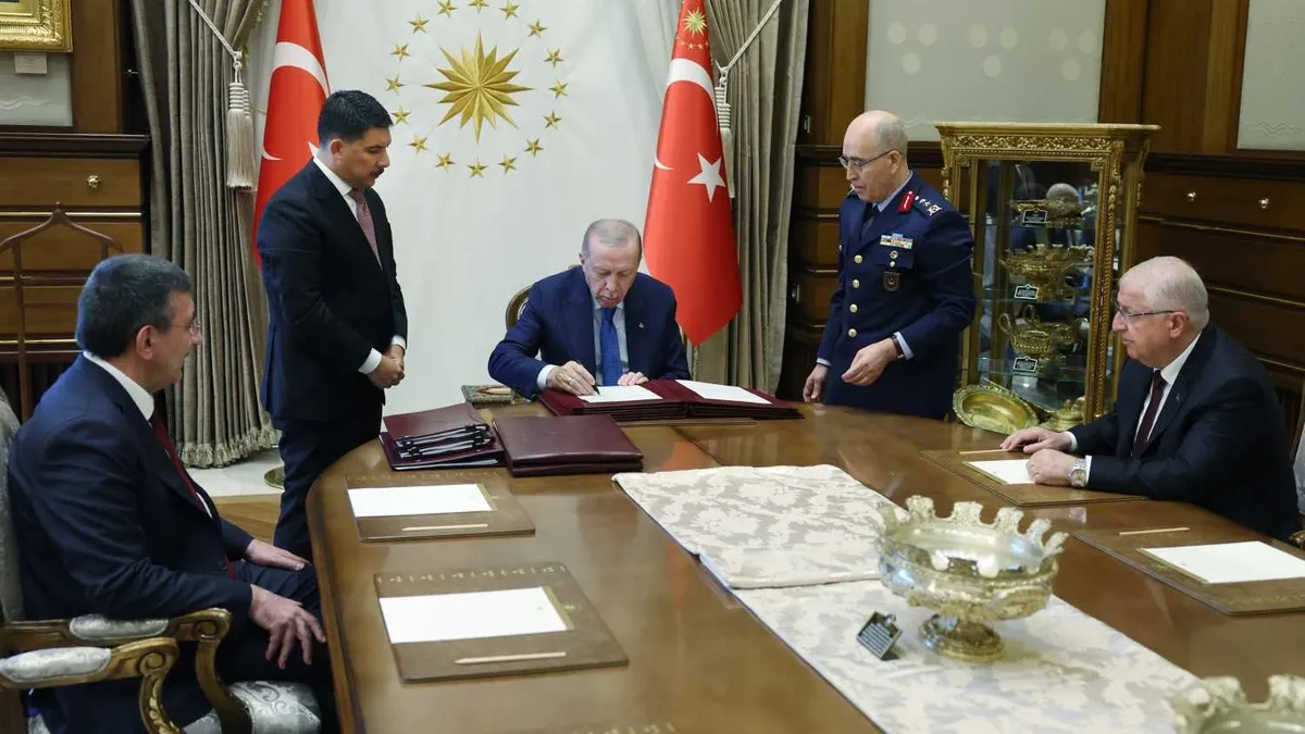 SON DAKİKA… Yüksek Askeri Şura toplanıyor! Generaller, amiraller ve albayların görev süreleri belli olacak SON DAKİKA… Yüksek Askeri Şura toplanıyor! Generaller, amiraller ve albayların görev süreleri belli olacak