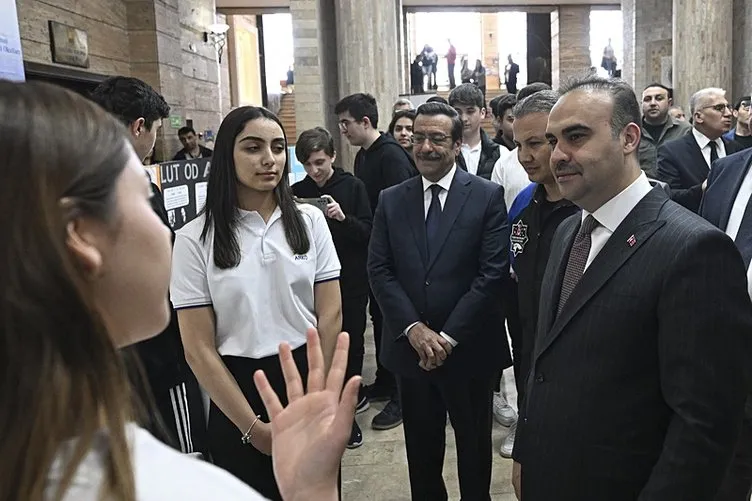 Sanayi ve Teknoloji Bakanı Mehmet Fatih Kacır: Türk gençliği kendini ispat etti