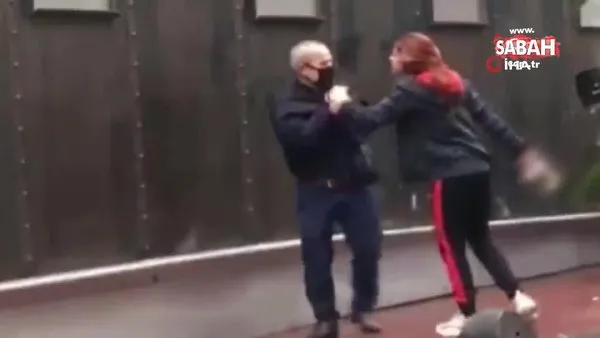 İstanbul Taksim'de babası yaşında adamı tekme tokat dövüp başına şişeyle vuran genç kız kamerada | Video