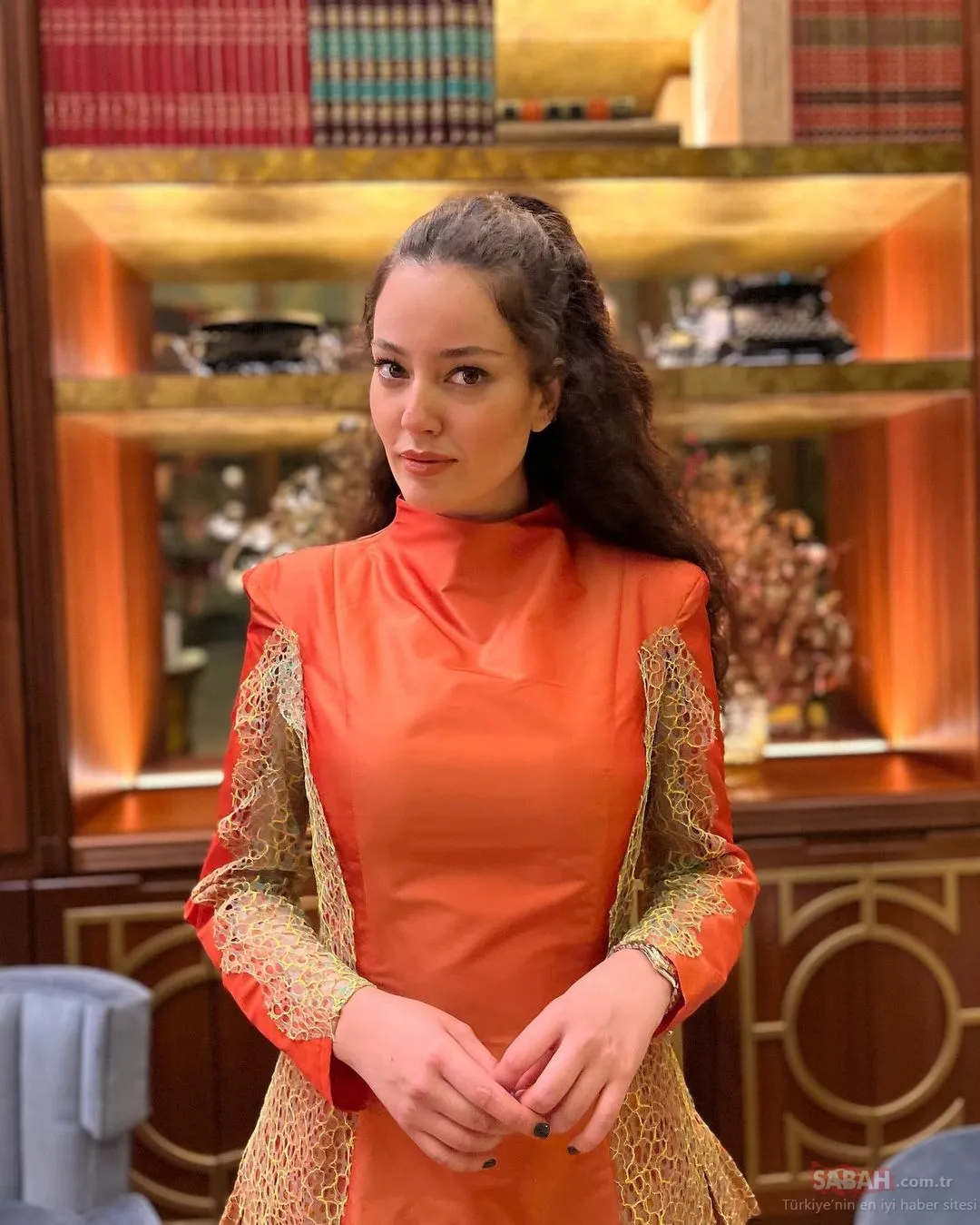 Ünlü oyuncu Pelin Akil takipçilerine böyle seslendi! ‘Sıcak yatağından ...