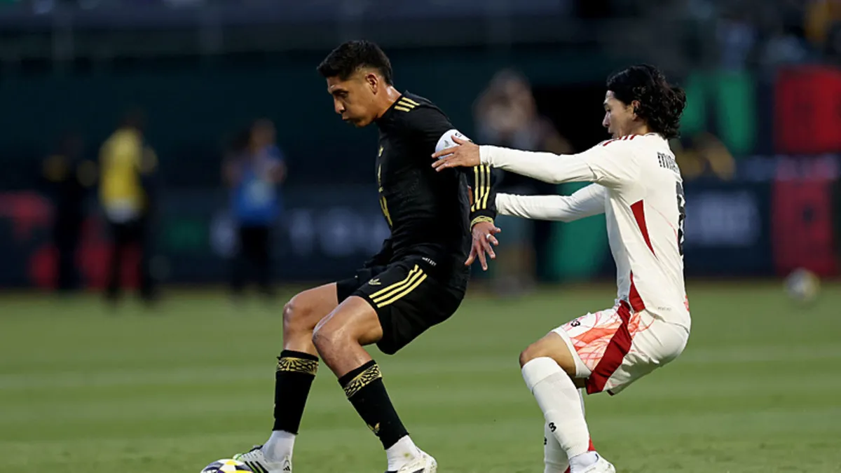 Fenerbahçe’ye kötü haber! Yeni transfer sakatlandı Fenerbahçe’ye kötü haber! Yeni transfer sakatlandı