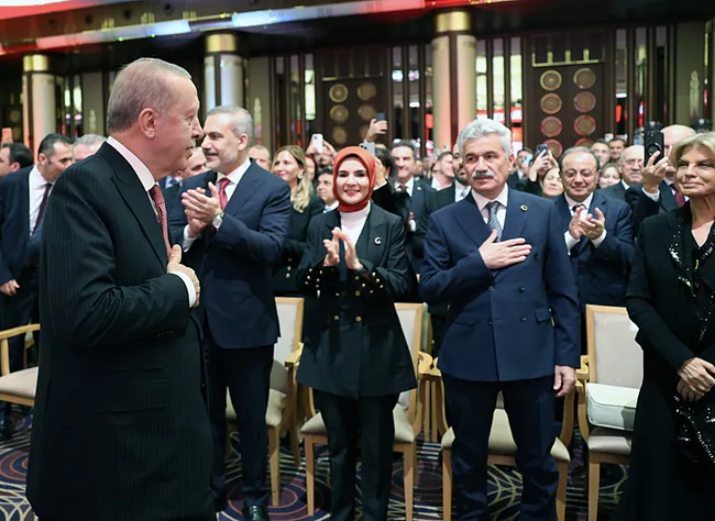 son-dakika-baskan-erdogandan-tarihi-gunde-tarihi-mesajlar-terorun-sifirlandigi-turkiyeyi-insa-edecegiz-1761760211048.jpeg SON DAKİKA! Başkan Erdoğan'dan tarihi günde tarihi mesajlar: Terörün sıfırlandığı Türkiye'yi inşa edeceğiz