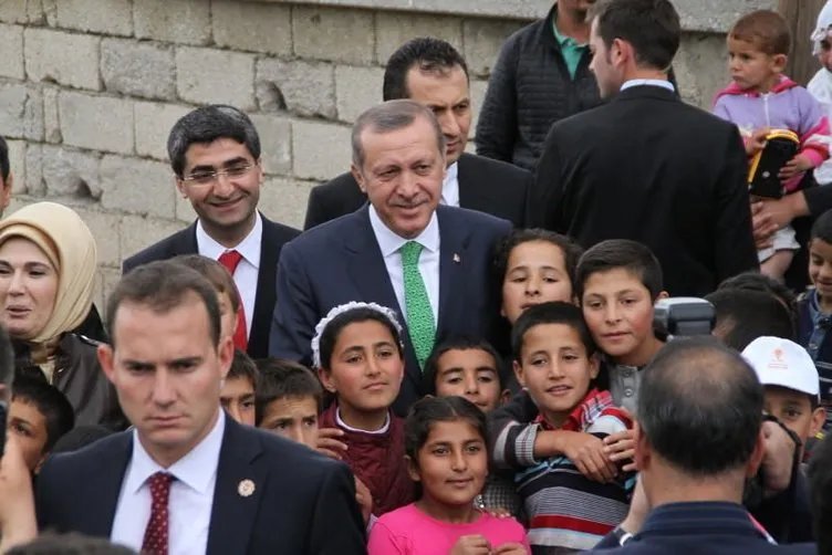 Erdoğan o pankartı görünce...