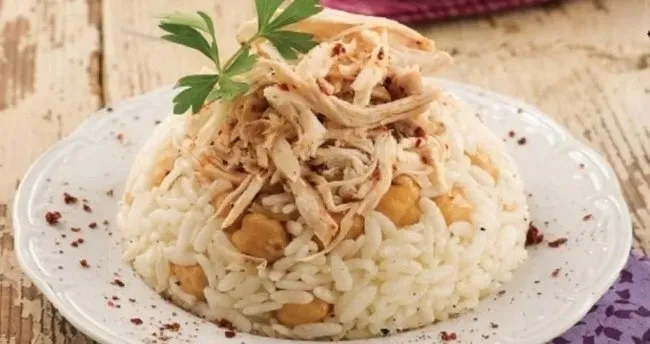 Tavuklu Pilavın Yanına Ne Gider? Tavuklu Pilav Yanına Hangi Yemek Yapılır?