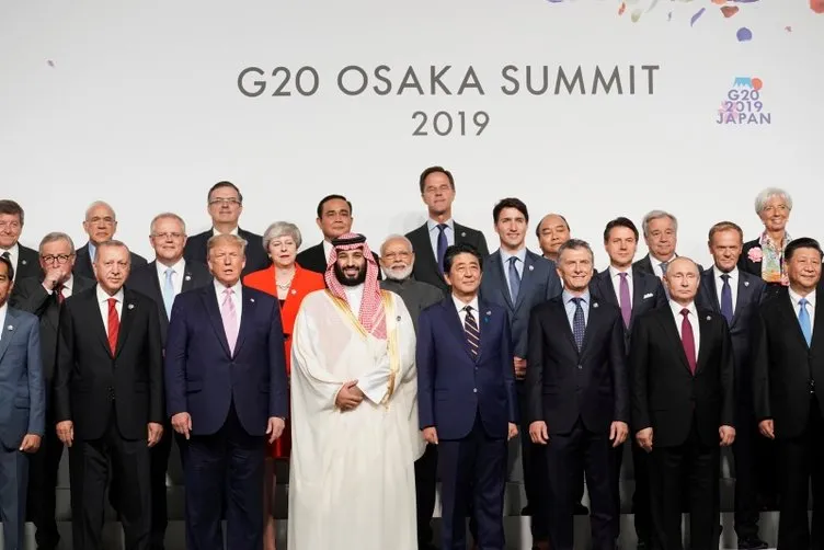 Başkan Erdoğan'ın da katıldığı G-20 aile fotoğrafı ile başladı