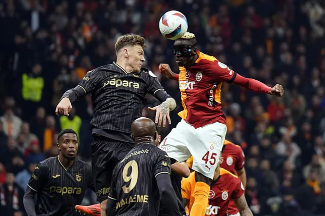galatasaray-trabzonspor-rekabetinde-139-randevu-1746780729140.jpg