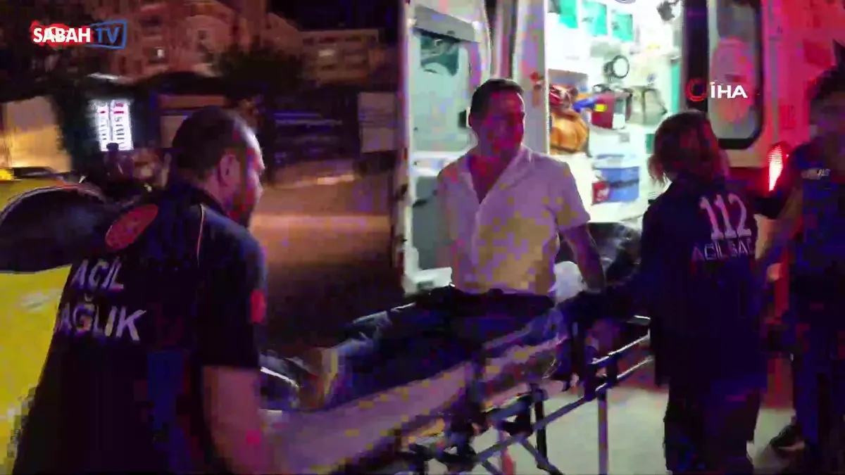 Alkollü sürücü, fark etmediği beton refüjü aşıp kaza yaptı: “Ben orayı düz sandım” dedi | Video videosunu izle Alkollü sürücü, fark etmediği beton refüjü aşıp kaza yaptı: “Ben orayı düz sandım” dedi | Video videosunu izle