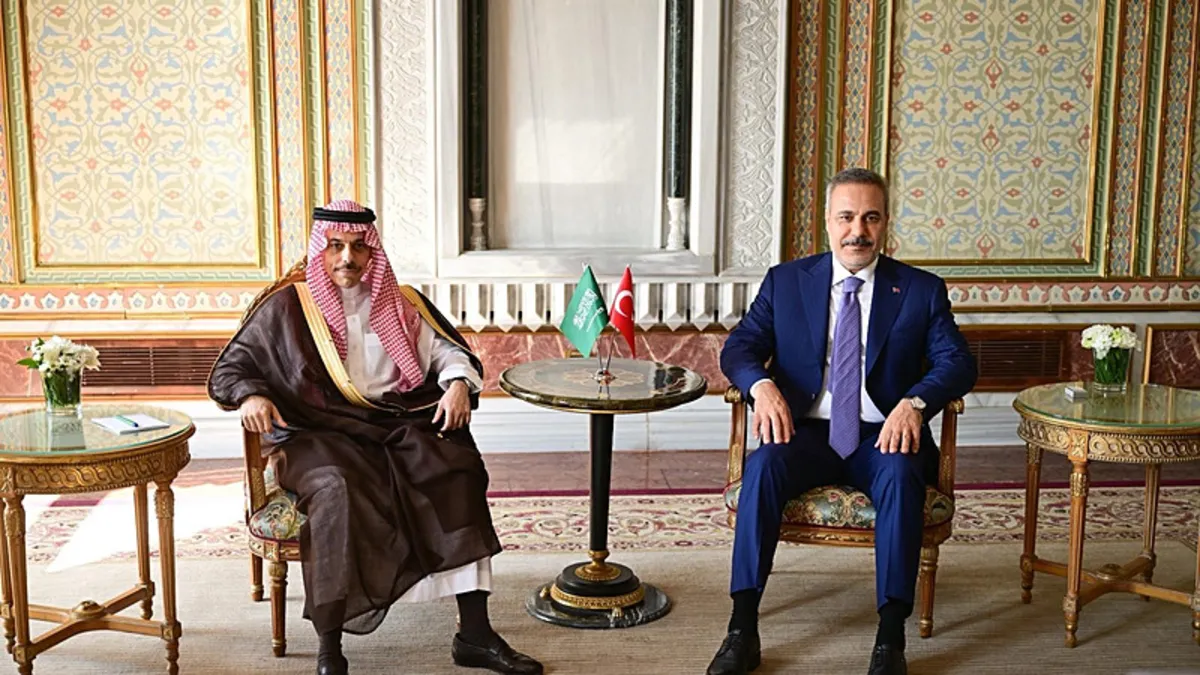Bakan Fidan Suudi Arabistanlı mevkidaşıyla görüştü
