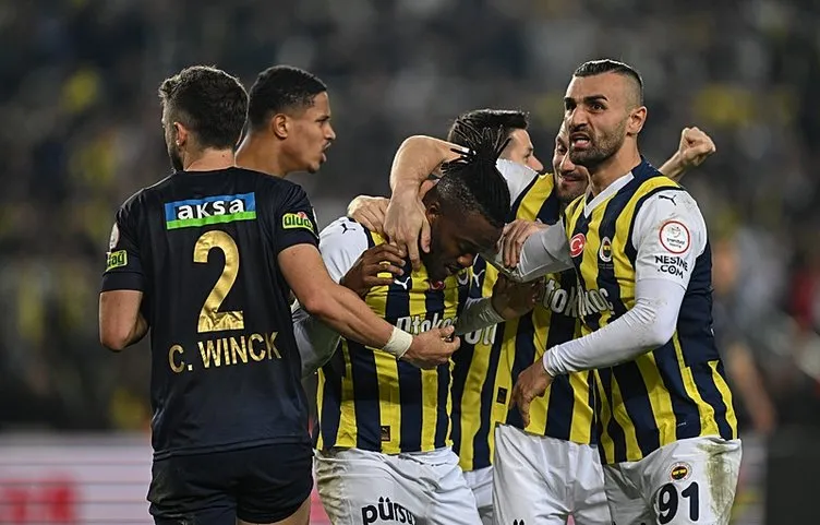 Son dakika transfer haberi: Fenerbahçeli yıldızlar İngiltere yolcusu! Tekrardan takım arkadaşı olacaklar...