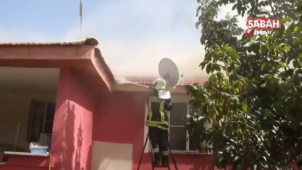 Kula'da çatı yangını korkuttu | Video