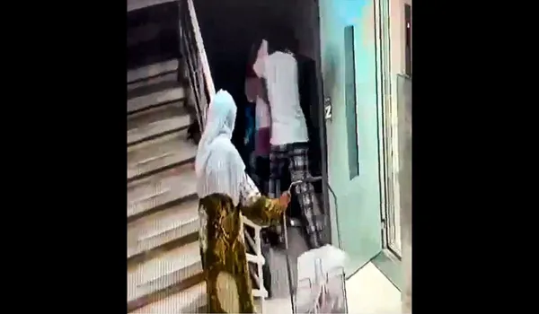 adanada-dehsete-dusuren-anlar-babaannesine-selam-vermek-isterken-kabusu-yasadi-cani-amca-yegenini-olduresiye-d-1786699106974.jpg