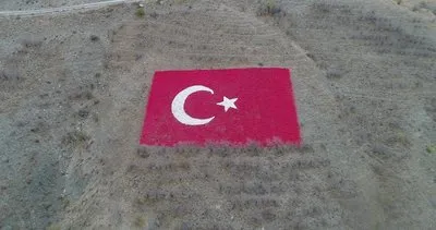 Keşiş Dağları yamaçlarında bulunan Türk Bayrağı yenilendi