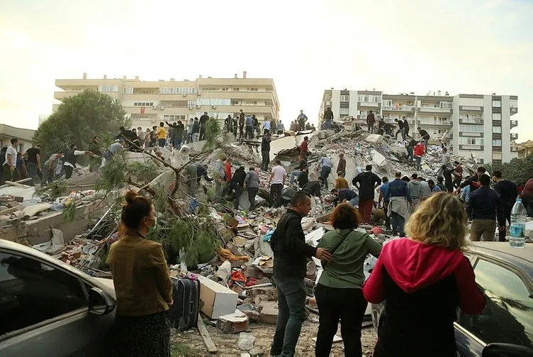 SON DAKİKA: İzmir’deki deprem sonrası 4 kişi hayatını kaybetti 150’den fazla kişi yaralandı! Deprem sonrası enkaz altında kalanlar var...