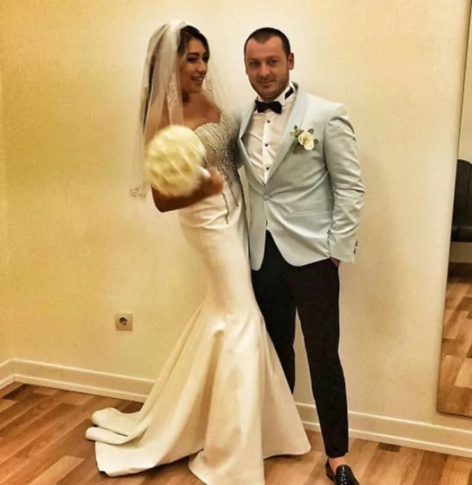 Güzel şarkıcı Nil Karataş evlendi!