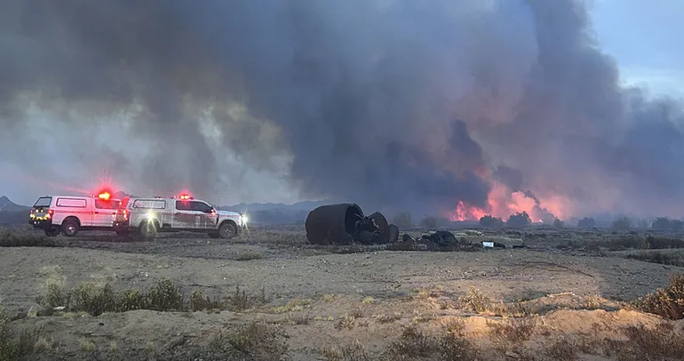 Arizona’da 2 bin 200 dönüm alan kül oldu