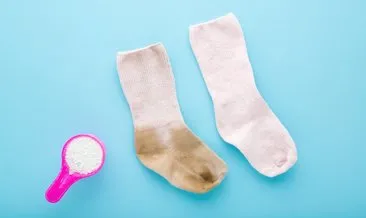 Sararan çorapları eski beyazlığına kavuşturuyor! Tek yapmanız gereken yıkarken…
