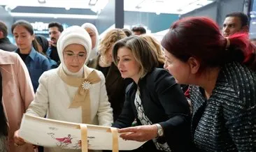 Emine Erdoğan’dan TİDER standındaki bez çantalara ilgi