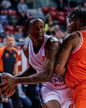 Anadolu Efes, Hapoel’e mağlup!