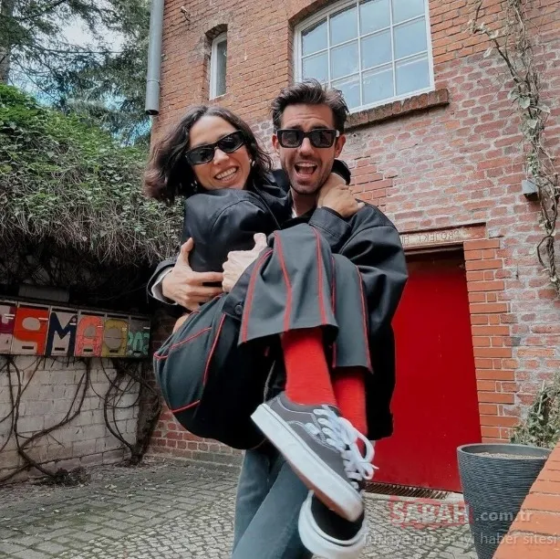 Bali’de aşk tazelediler! Şarkıcı Zeynep Bastık ve sevgilisi Serkay Tütüncü romantizmin doruklarında...