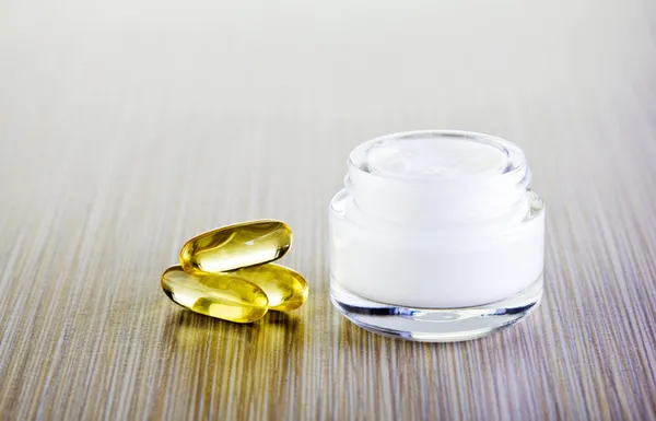 uzmanlar-acikladi-gencligin-sirri-bu-vitaminde-1656667635887.jpg
