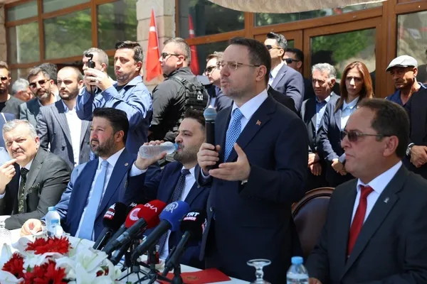 bakan-gurlekten-mustafapasaya-yatirim-mujdeleri-dogalgaz-toki-ve-turizm-hamlesi-1780664807090.jpg