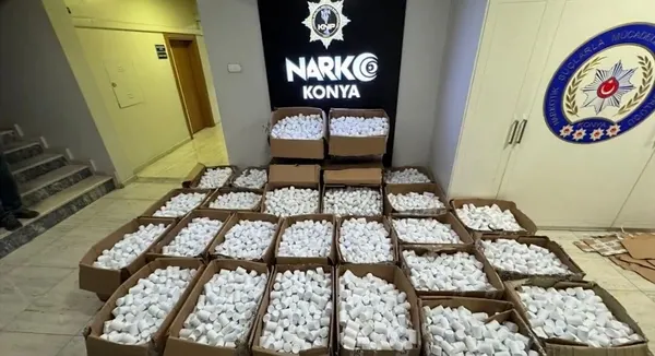 konyada-dev-uyusturucu-operasyonu-739-bin-hap-ve-141-kilo-bonzai-ele-gecirildi-1756274188417.jpg